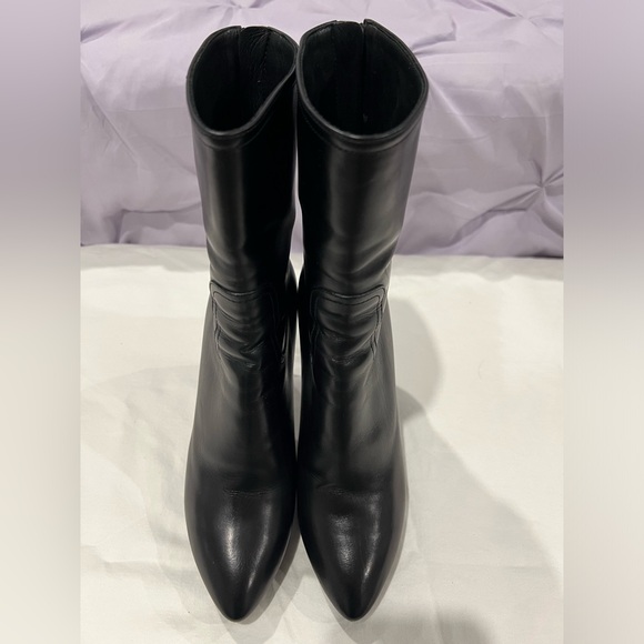 Louis Vuitton Boots with gold zipper - Picture 2 of 4